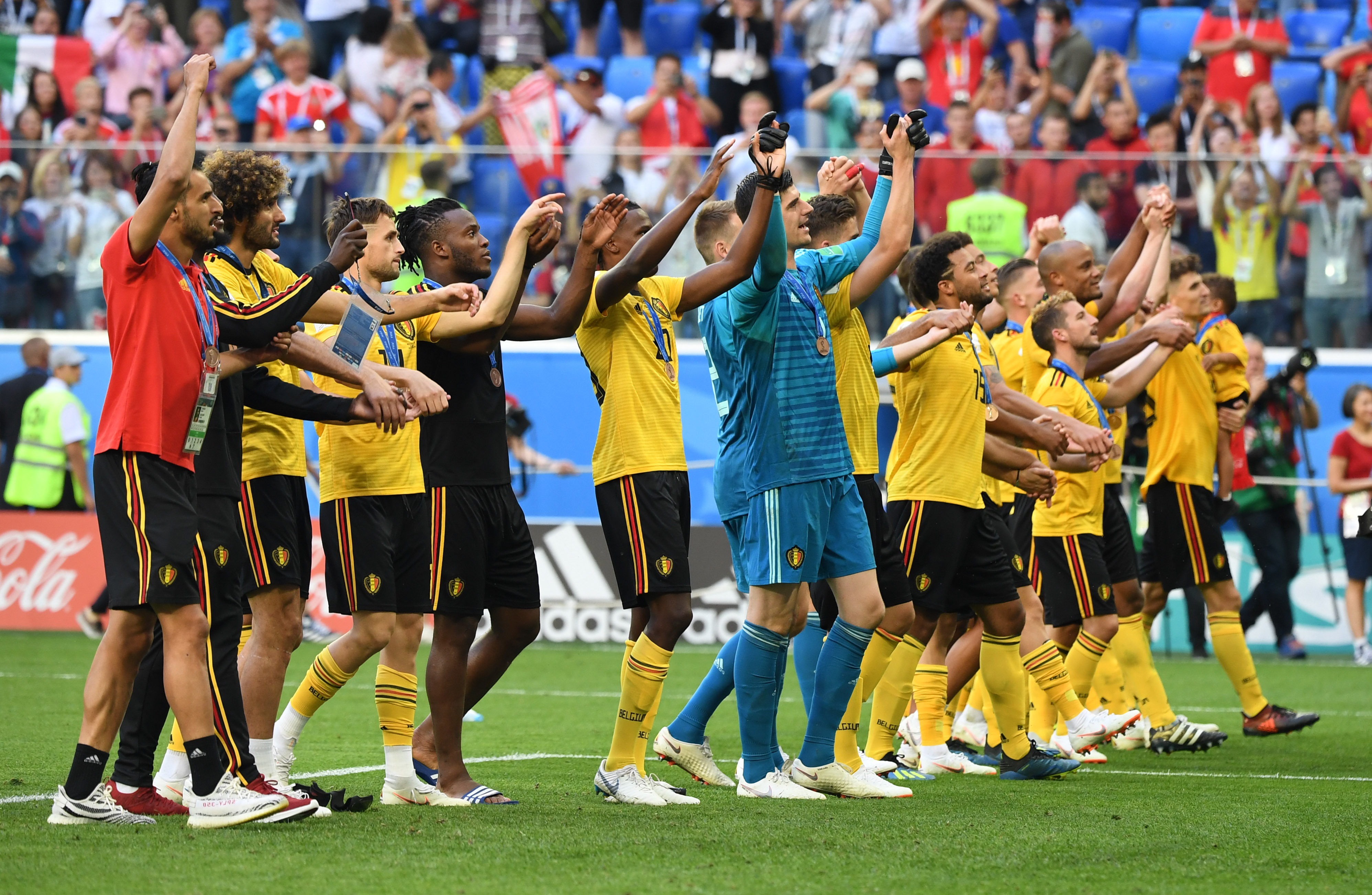 上海马拉松：全城热情参与